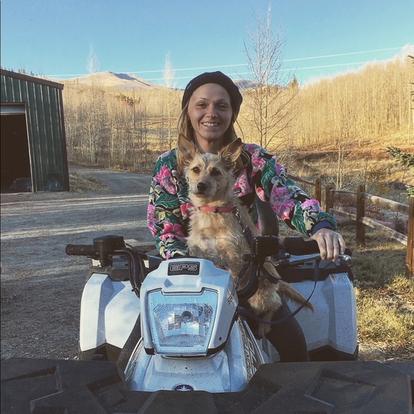 Meet your Posher, Jessica - Picture 4 of 4